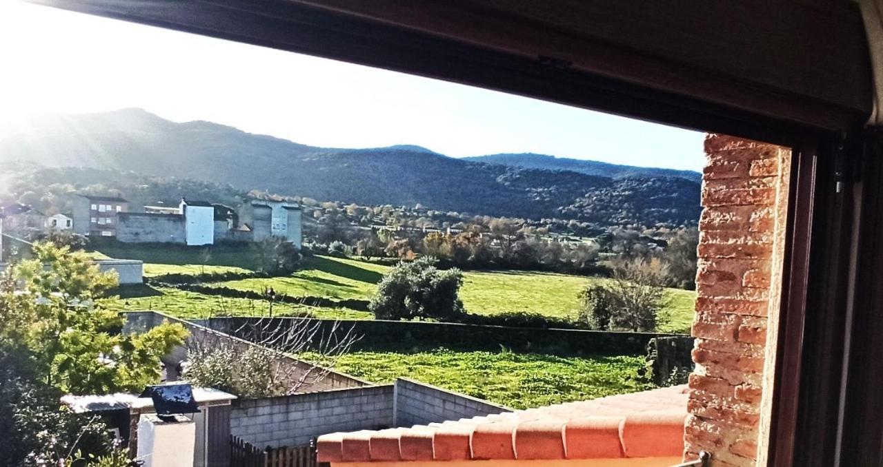 Villa La Higuera De Gredos Higuera de las Dueñas Exterior foto